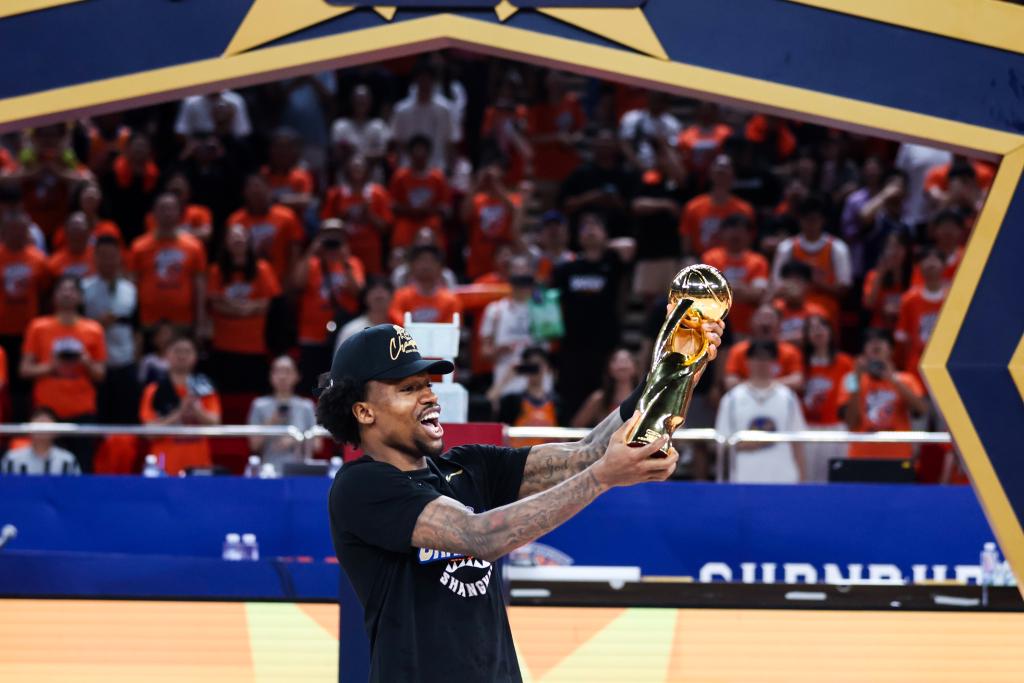 NBA球星詹姆斯·哈登被捕